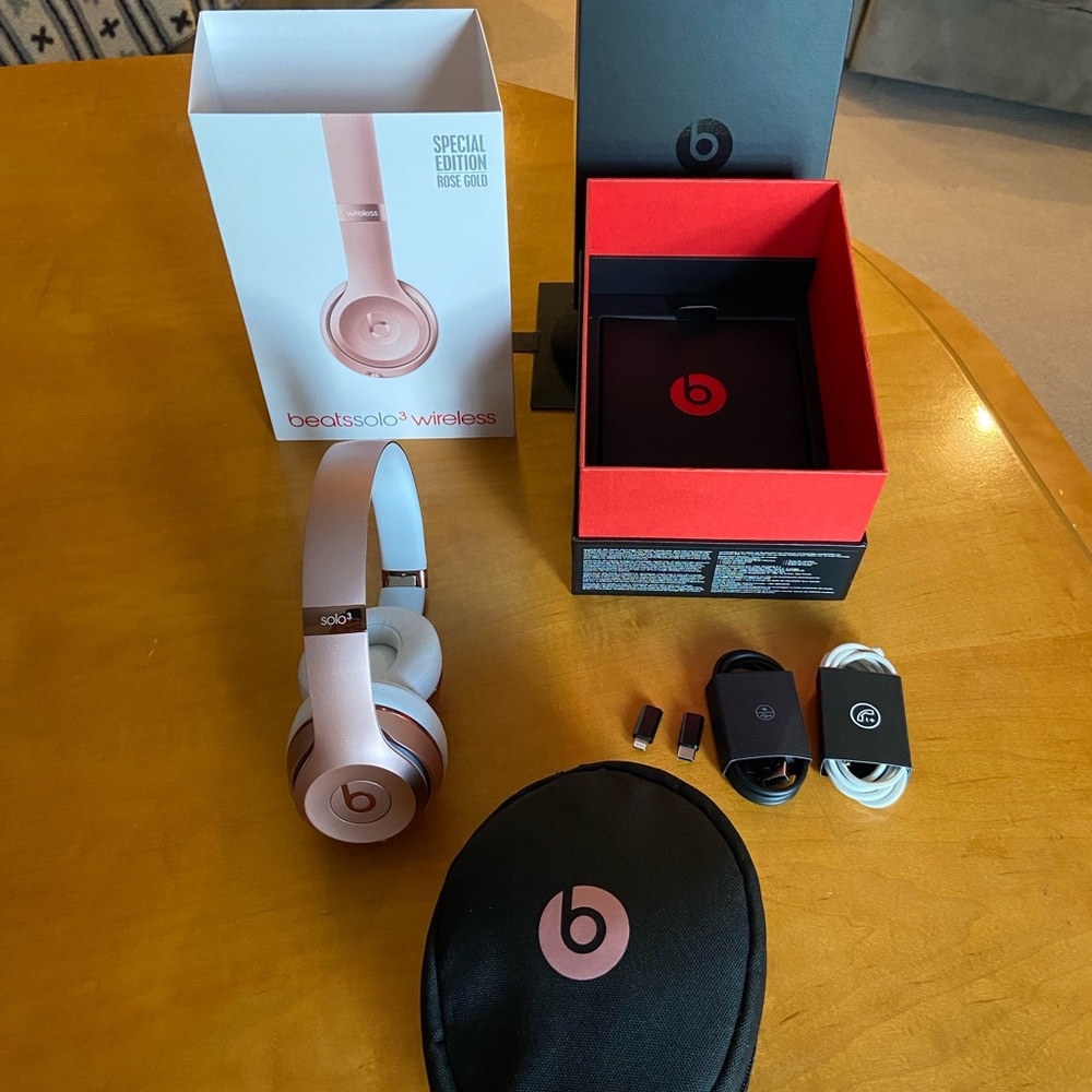 Beats by Dr. Dre Beats Solo3 Wireless On-Ear Headphones - Rose Gold